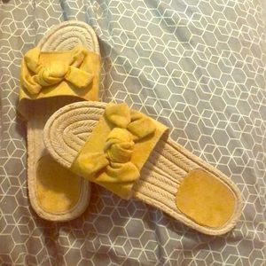 knot sandals